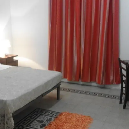 Affittacamere Reggio Oda ve Kahvaltı Reggio di Calabria